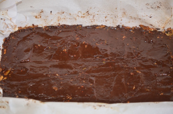 Spread in a thin layer with an offset spatula.